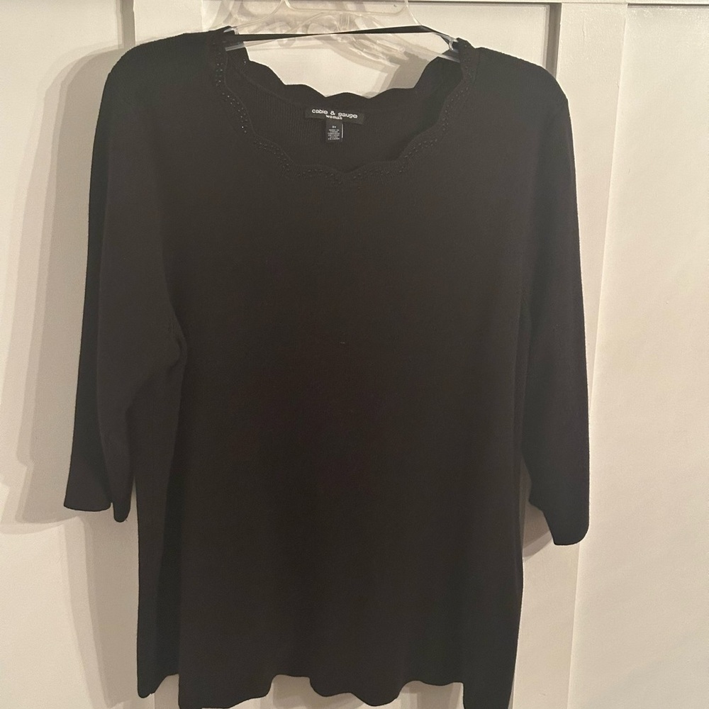 Cable‎ & Gauge Black 3/4 Sleeve Sweater
